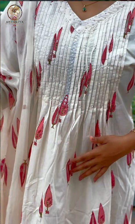 Red & Green Printed 3-Piece Kurta Set