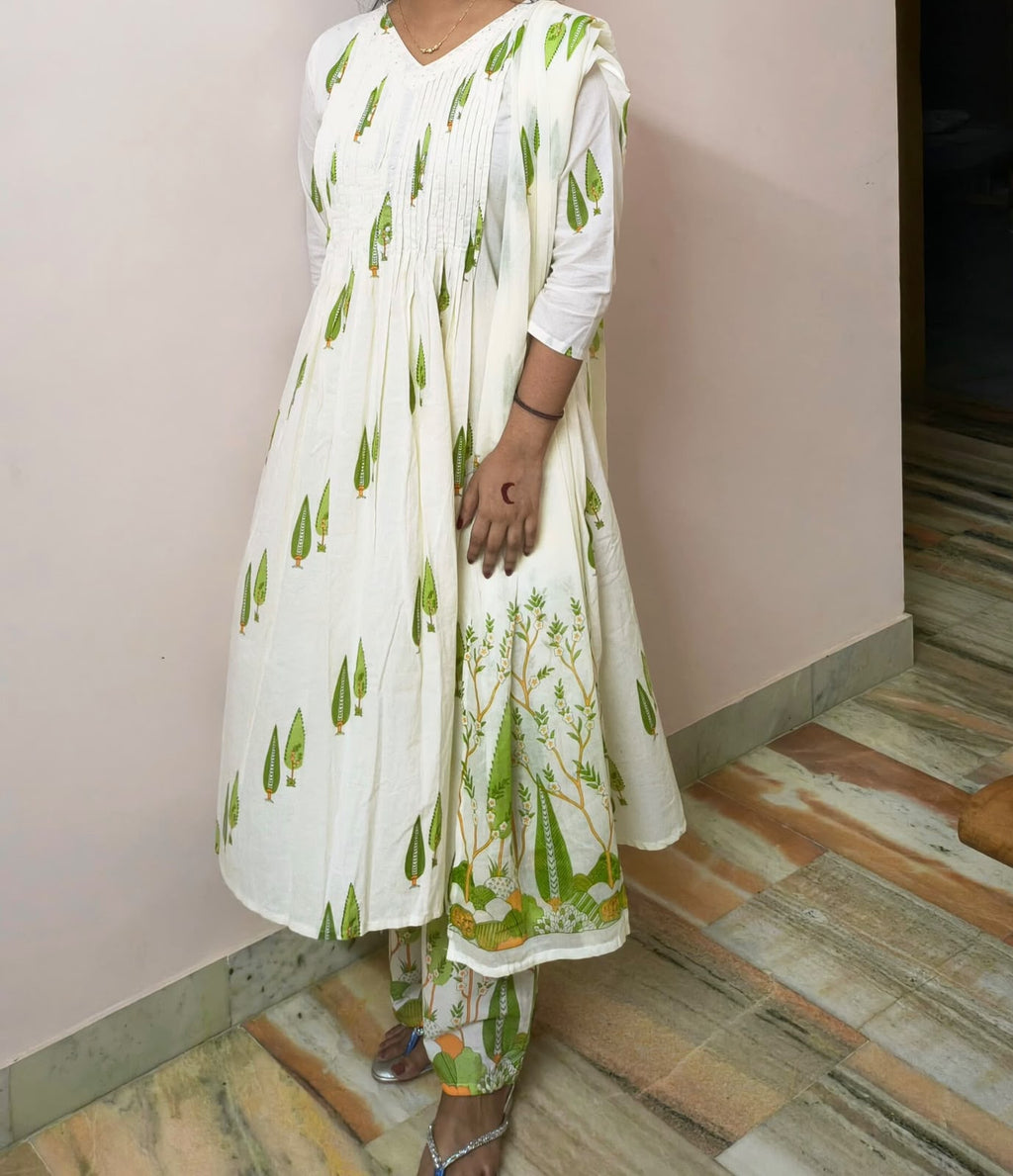 Red & Green Printed 3-Piece Kurta Set